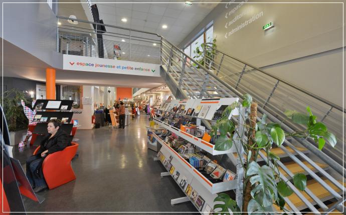 Médiathèque de Saint-Médard-en-Jalles